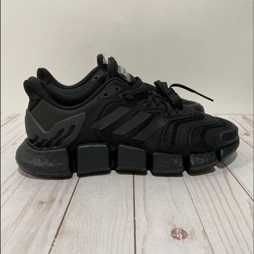 🚨SOLD🚨Adidas Climacool Vento Core Triple Boost FX7841